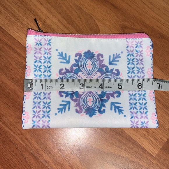 NWOT Simply Gilded Pouch - Picture 3 of 6